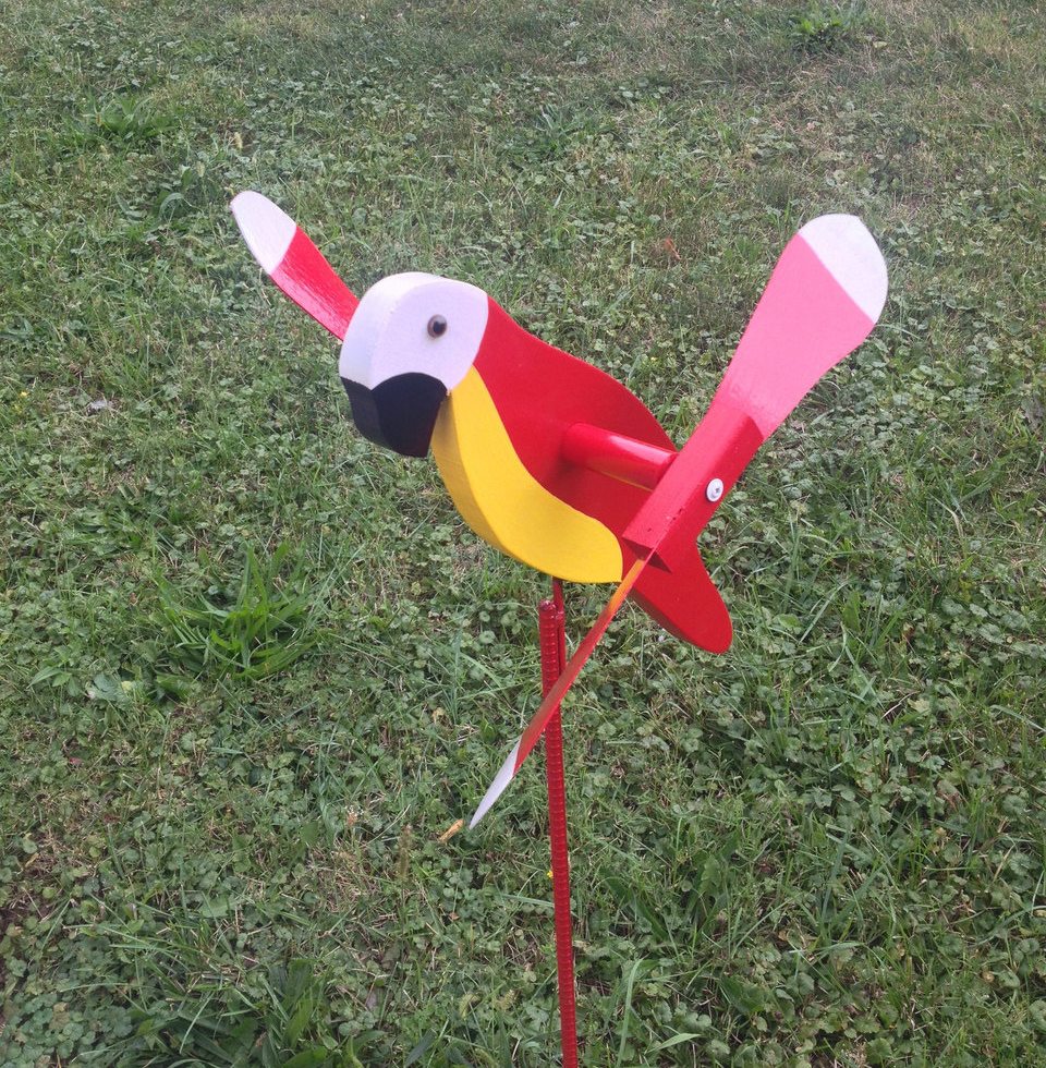 Whirly Bird Red Parrot Spinner